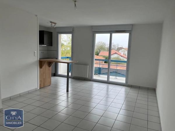 Appartement à louer 2 pièces 47.5m² Dax (40100)