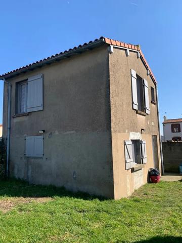 Maison de bourg sur parcelle de 439 M2