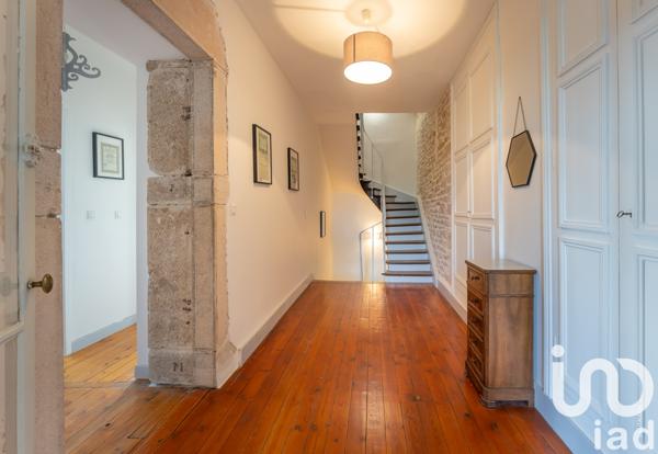 Maison à vendre 7 pièces 234 m² Mâcon