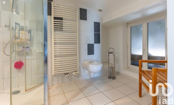 Maison à vendre 7 pièces 234 m² Mâcon