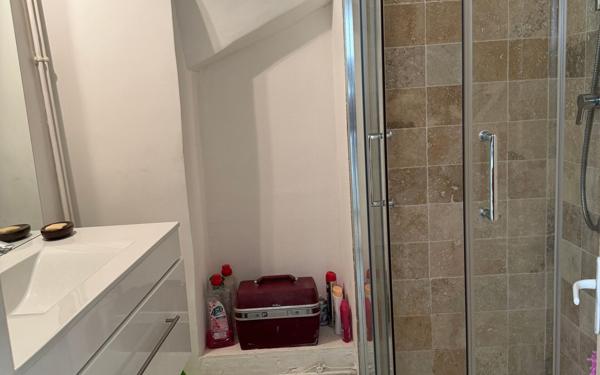 Appartement à vendre    3 pièces • 61,23 m2 Aups