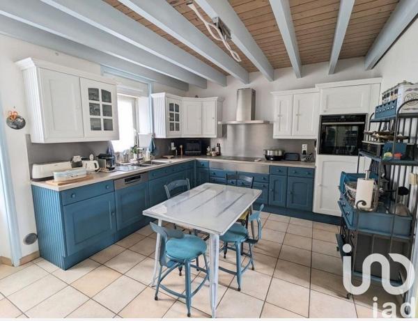 Maison 4 pièces de 120 m² à Saint-Just-Luzac (17320)