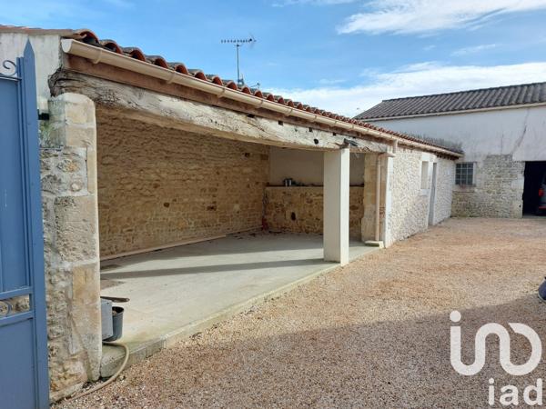 Maison 4 pièces de 120 m² à Saint-Just-Luzac (17320)