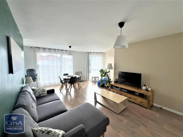 Appartement à louer 3 pièces 75.8m² Lille (59000)