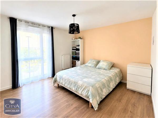 Appartement à louer 3 pièces 75.8m² Lille (59000)