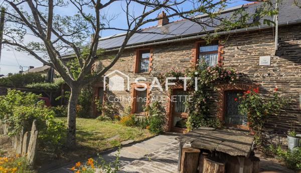 Maison en pierre de 312 m², 11 pièces, 7 chambres.