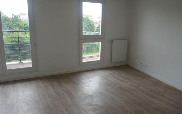 Appartement à louer    2 pièces • 45 m2 Argenteuil