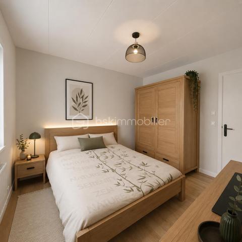 Maison familiale au calme en impasse – proche écoles et commerces
Située dans un quartier résidentiel recherché et au calme, cette maison de 92 m² avec véranda vous séduira par son cadre agréable et fonctionnel.
Elle se compose d’un espace de vie lumineux, d’une cuisine, de plusieurs chambres confortables et d’une salle de bain. Une véranda apporte une belle ouverture sur l’extérieur.
Le tout est implanté sur une parcelle de 700 m², offrant un jardin idéal pour profiter des beaux jours. Vous bénéficierez également d’un garage et d’un abri de jardin pour vos rangements.
📍 Atouts : proximité immédiate des écoles et commodités, environnement calme et résidentiel.
👉 Une maison idéale pour accueillir votre famille !