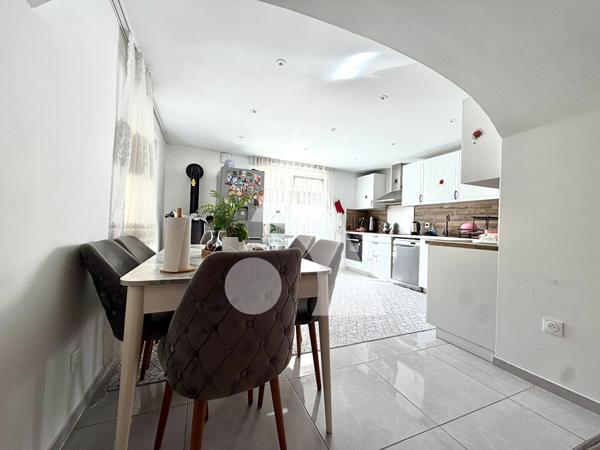 Immeuble 12 pièces 150 m2