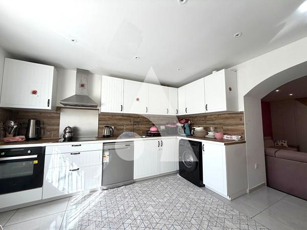 Immeuble 12 pièces 150 m2