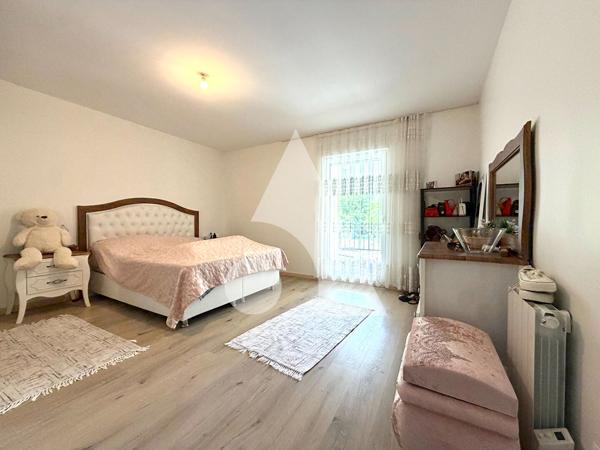 Immeuble 12 pièces 150 m2