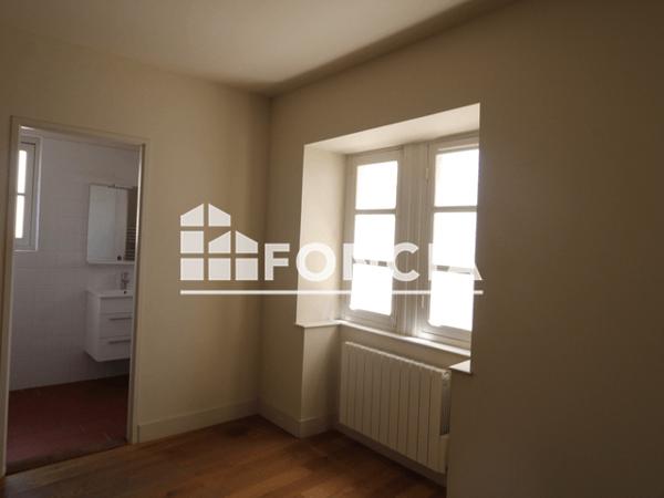 Location Appartement 3 pièces 68.68 m² - 3 RUE DOREE Nimes 30000