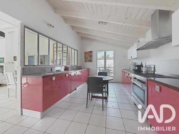 Maison à vendre 5 pièces 176 m² Sainte-Marie-de-Ré