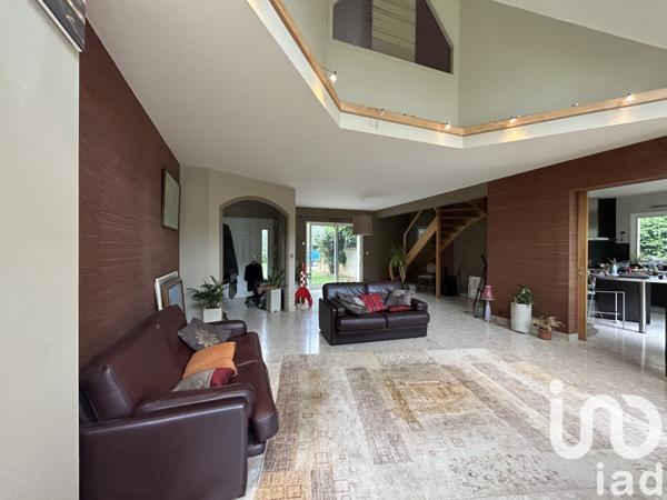 Maison à vendre 8 pièces 186 m² Les Garennes sur Loire