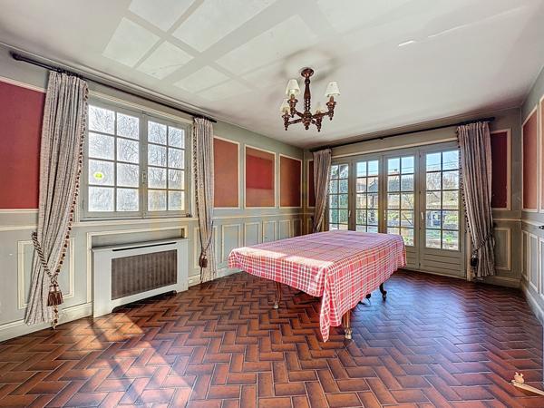 Étrépagny (27150) Maison avec grand jardin – 3 chambres – Sous-sol complet – Dépendances