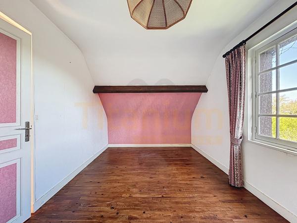 Étrépagny (27150) Maison avec grand jardin – 3 chambres – Sous-sol complet – Dépendances