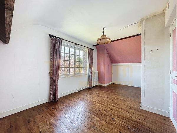 Étrépagny (27150) Maison avec grand jardin – 3 chambres – Sous-sol complet – Dépendances