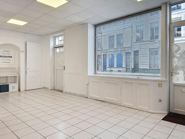 Local Commercial Lille - 109 500 €