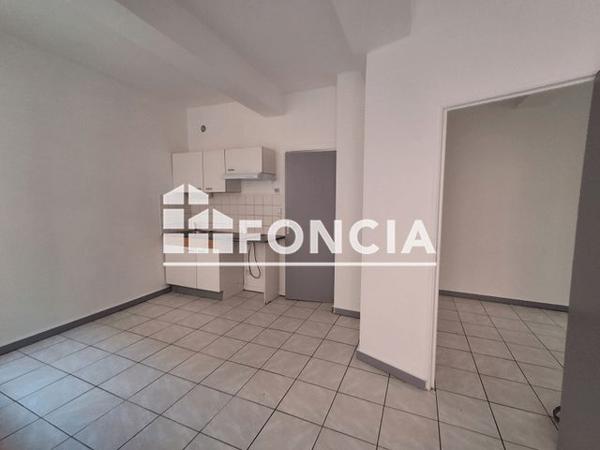 Location Appartement 2 pièces 25.14 m² - 10 RUE SAINT CHARLES Nimes 30000