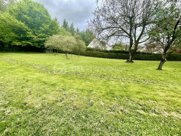 Terrain de 1 119 m²