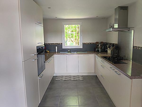 Maison 8 pièce(s) 4 chambre(s) 176 m²