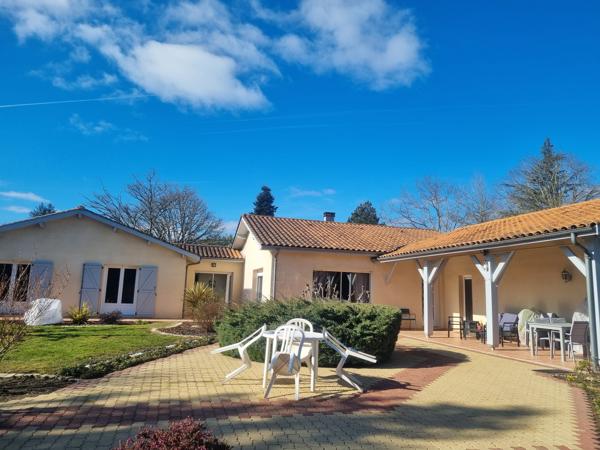 Maison 8 pièce(s) 4 chambre(s) 176 m²