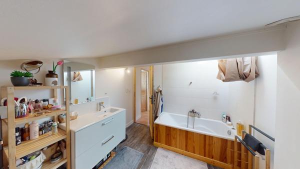 Maison 97 m2 avec T2 indépendant