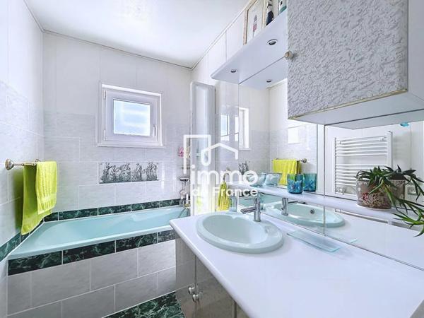 Maison à vendre à Saint-Genis-Pouilly (01630)