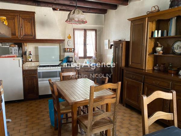 Maison à MEOUNES-LES-MONTRIEUX, 83136 - 4 pièces 83m²