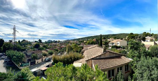 La Ciotat Appartement de 4 pièces en dernier étage avec garage