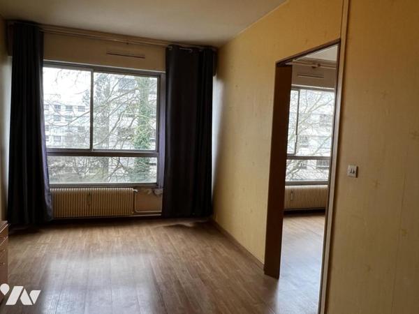 Lambersart Dans résidence sécurisée appartement de type 2 à moderniser