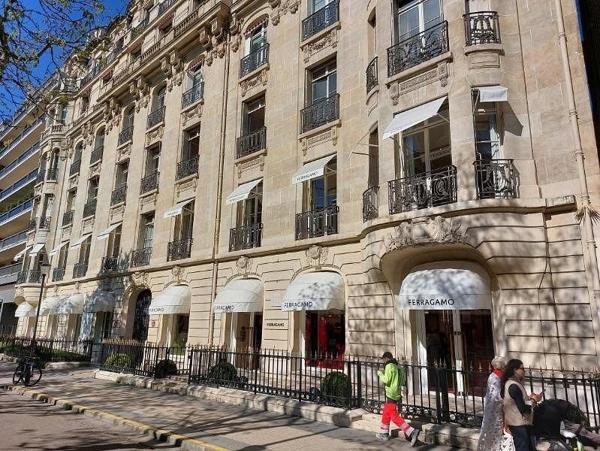 Vente Appartement de luxe Paris 8 6 Pièces 168.48 m²