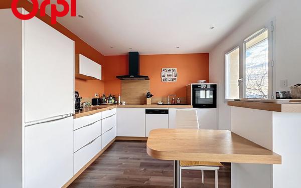 Maison à vendre    5 pièces • 128 m2 Abrest