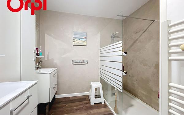 Maison à vendre    5 pièces • 128 m2 Abrest