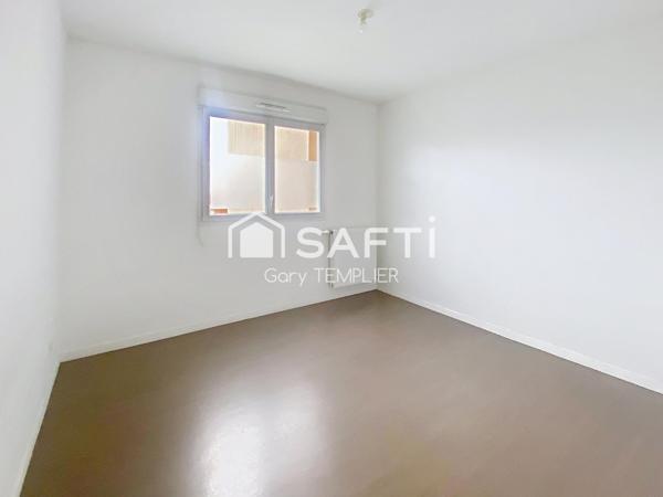 Appartement T2 récent avec balcon et parking