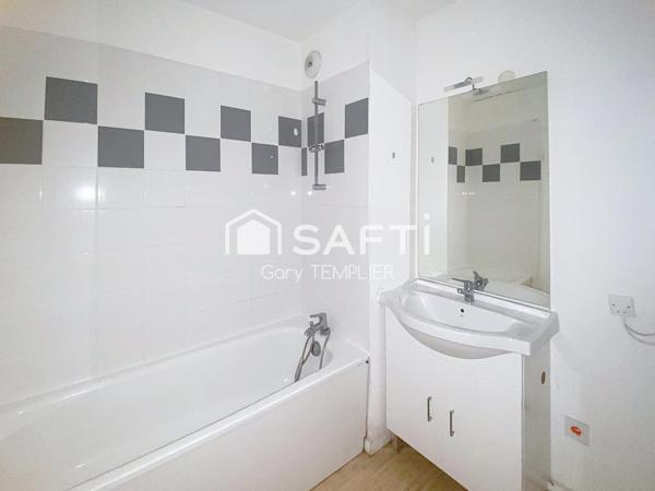 Appartement T2 récent avec balcon et parking