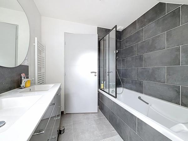 Maison à vendre NOTRE DAME D'OE (37) 7 chambres