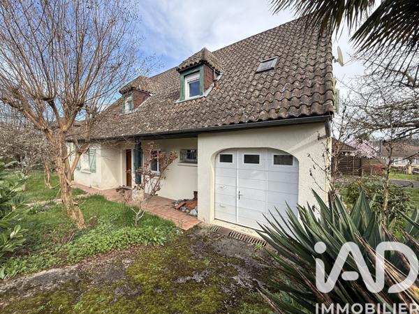 Maison à vendre 6 pièces 150 m² Saint-Pantaléon-de-Larche