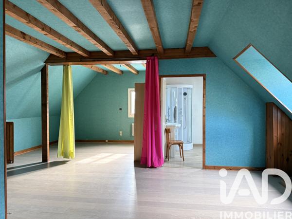 Maison à vendre 6 pièces 150 m² Saint-Pantaléon-de-Larche