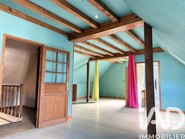 Maison à vendre 6 pièces 150 m² Saint-Pantaléon-de-Larche