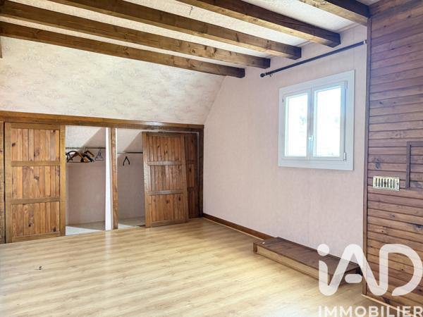 Maison à vendre 6 pièces 150 m² Saint-Pantaléon-de-Larche