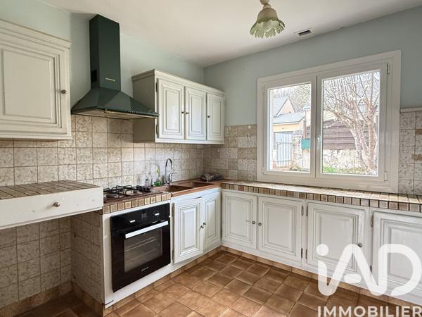 Maison à vendre 6 pièces 150 m² Saint-Pantaléon-de-Larche