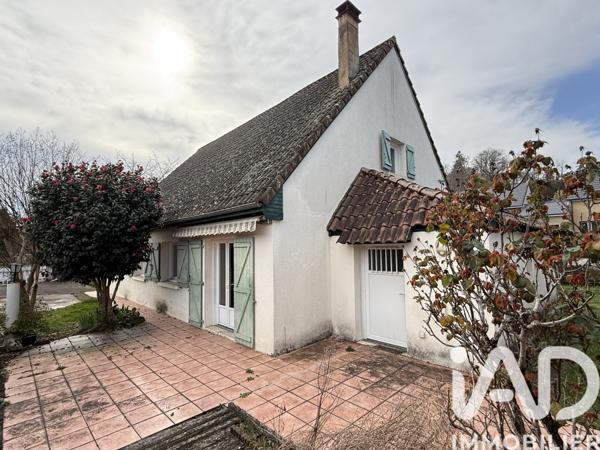 Maison à vendre 6 pièces 150 m² Saint-Pantaléon-de-Larche