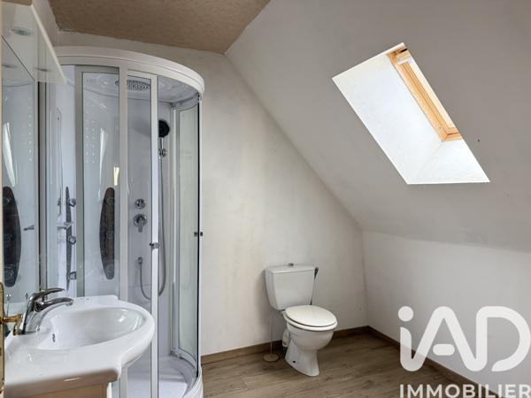 Maison à vendre 6 pièces 150 m² Saint-Pantaléon-de-Larche