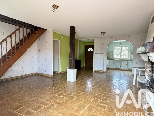 Maison à vendre 6 pièces 150 m² Saint-Pantaléon-de-Larche
