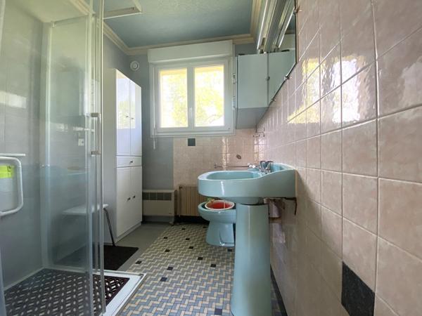 Maison à vendre à Vannes secteur gare 113 m² 4 chambres sous-sol complet