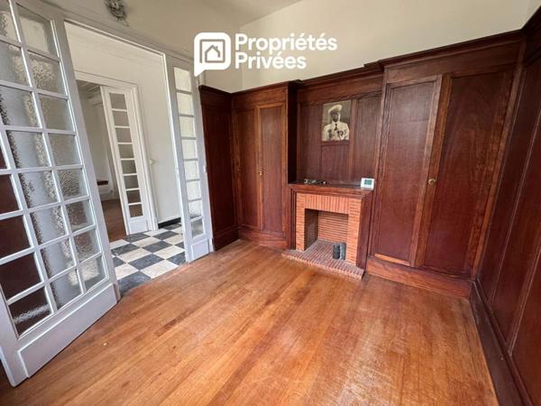 Maison de 235 m² - 5 chambres - Souvenir Français