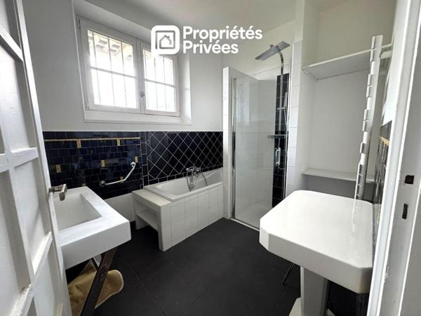 Maison de 235 m² - 5 chambres - Souvenir Français