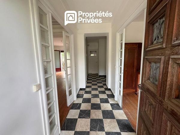 Maison de 235 m² - 5 chambres - Souvenir Français