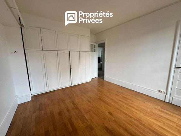 Maison de 235 m² - 5 chambres - Souvenir Français